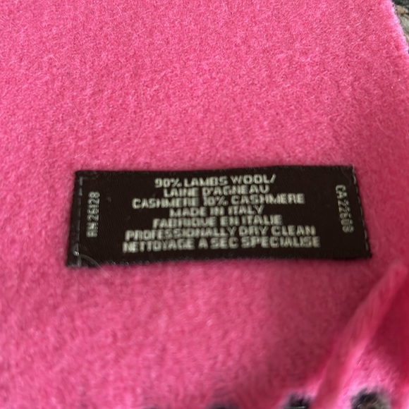 COACH WOOL/ CASHMERE BLEND MUFFLER FRINGE SCARF W COACH LEATHER PATCH - Picture 4 of 7